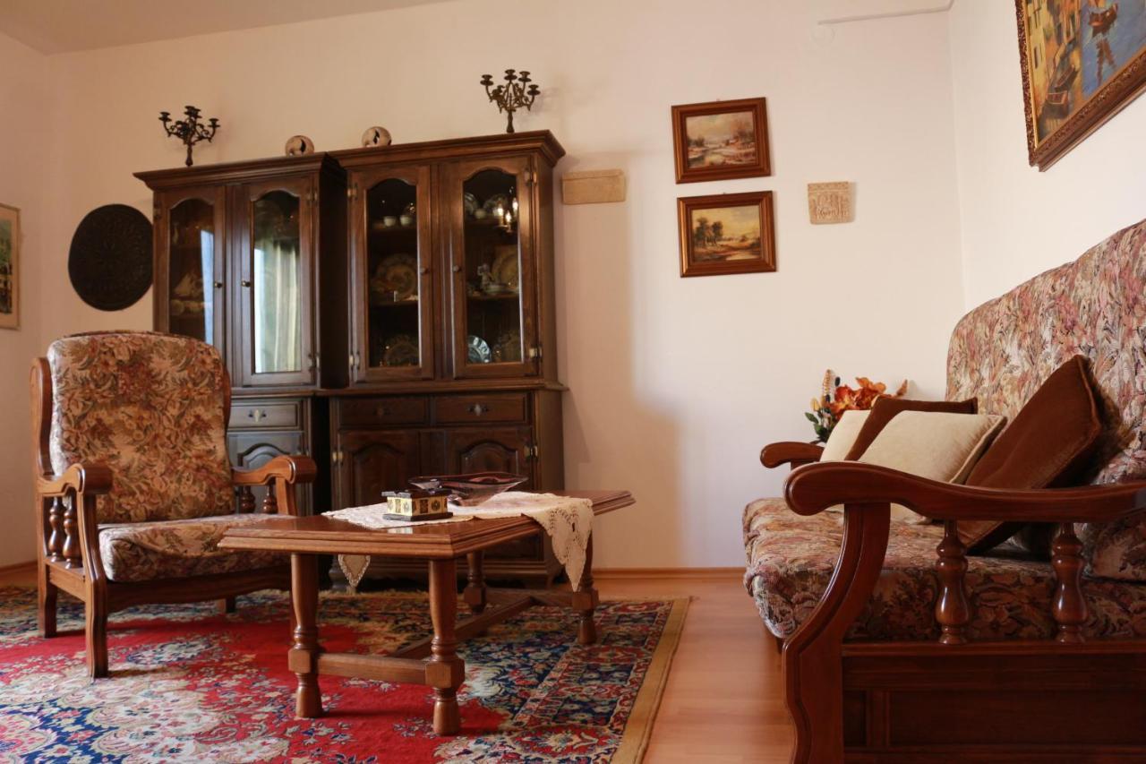 Apartment Du Malinska Eksteriør bilde